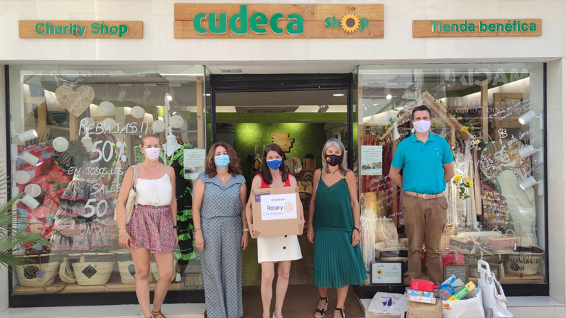 Donación de Ropa a Fundación Cudeca